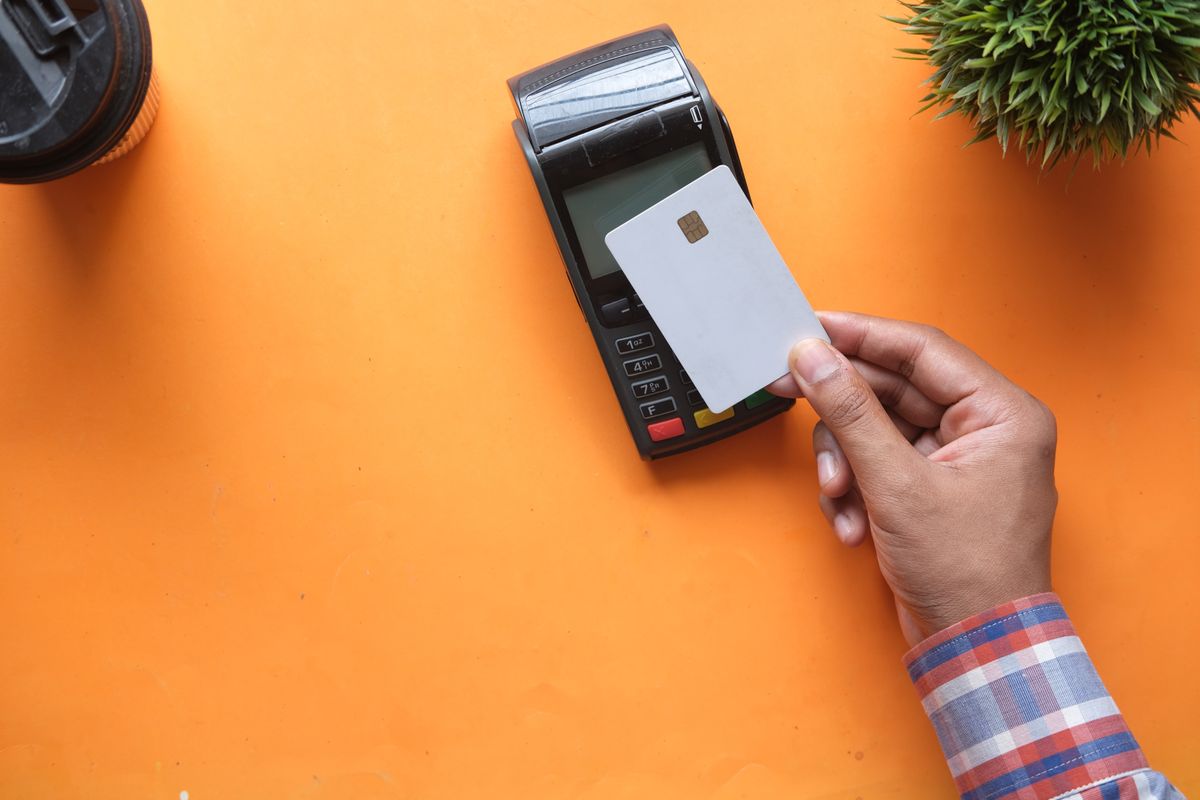 Contactless payment with a credit card at a store