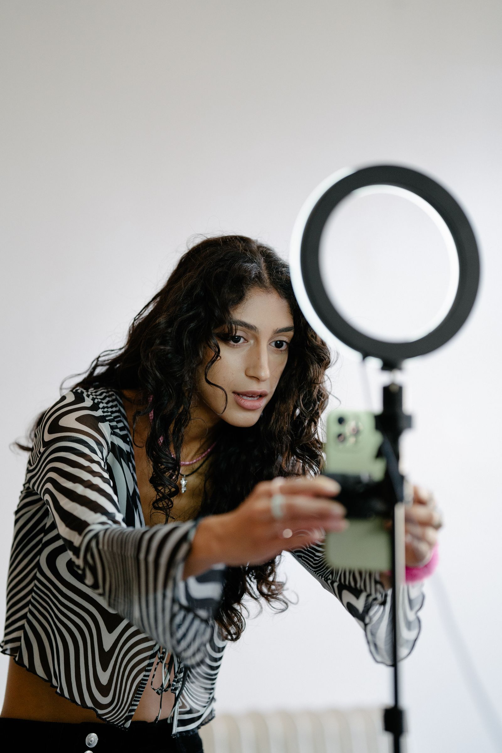 Short-Form Video Ads That Convert: The 2026 Creative Playbook